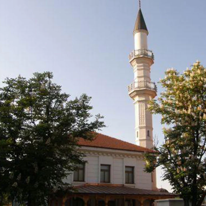 Atik džamija Bijeljina